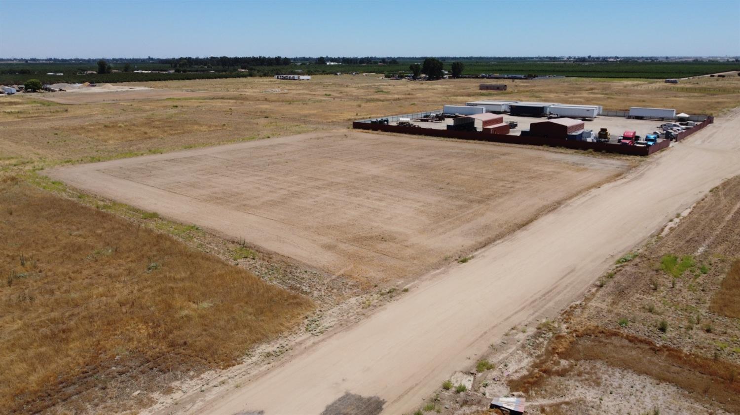 0 Madera Industrial Park Madera, CA 93638 - Photo 2 of 7 a view of a lake