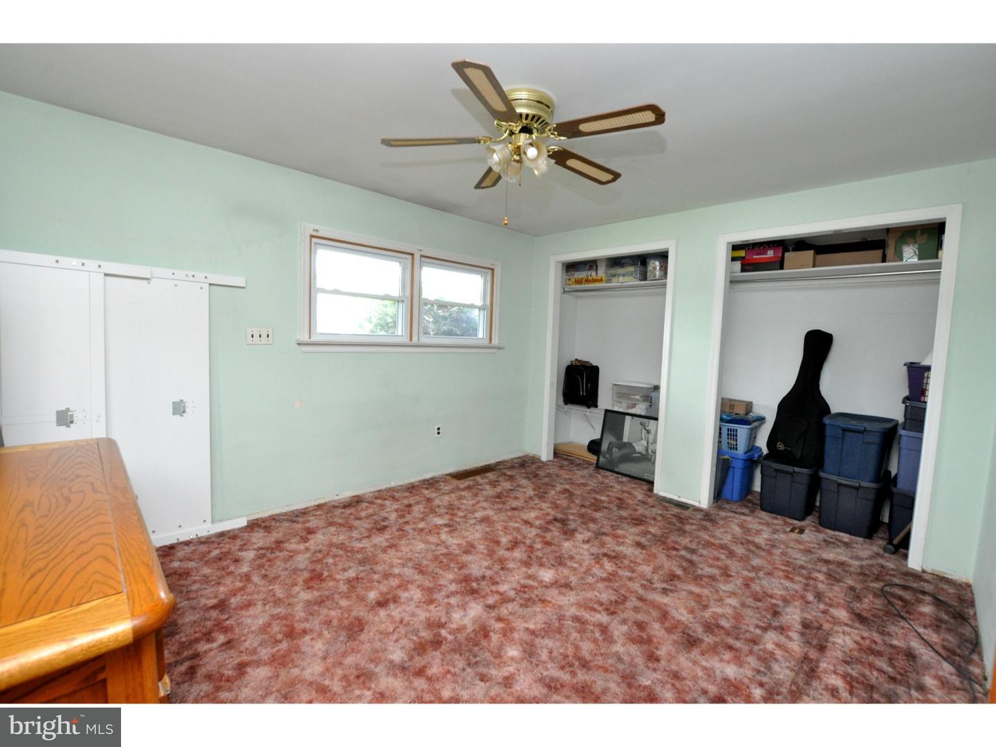 633 Monroe Street Riverside, NJ 08075 - Photo 14 of 24 Bedroom 3