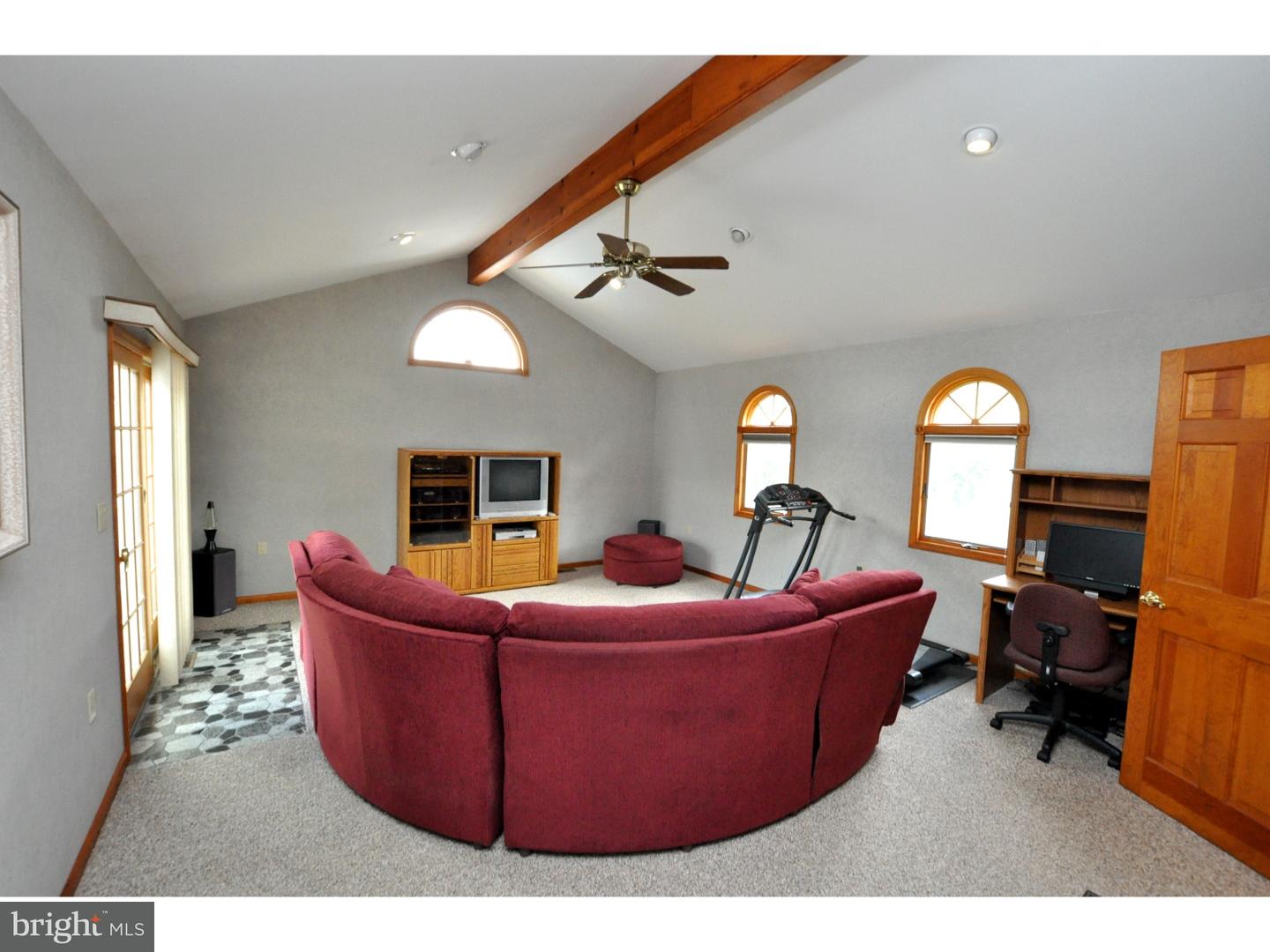 633 Monroe Street Riverside, NJ 08075 - Photo 9 of 24 Great Room