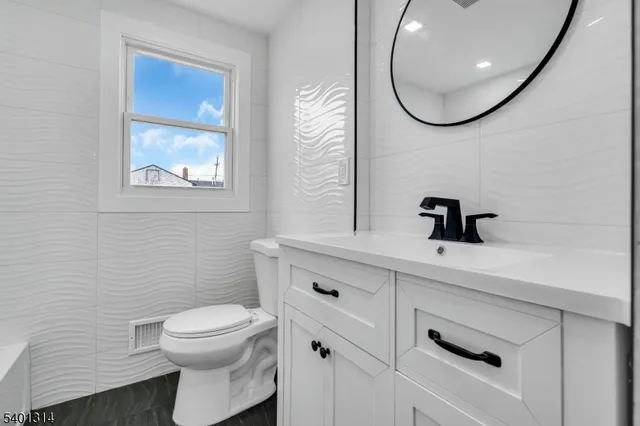 $599,000 | 2824 North Stiles Street, Linden, NJ 07036