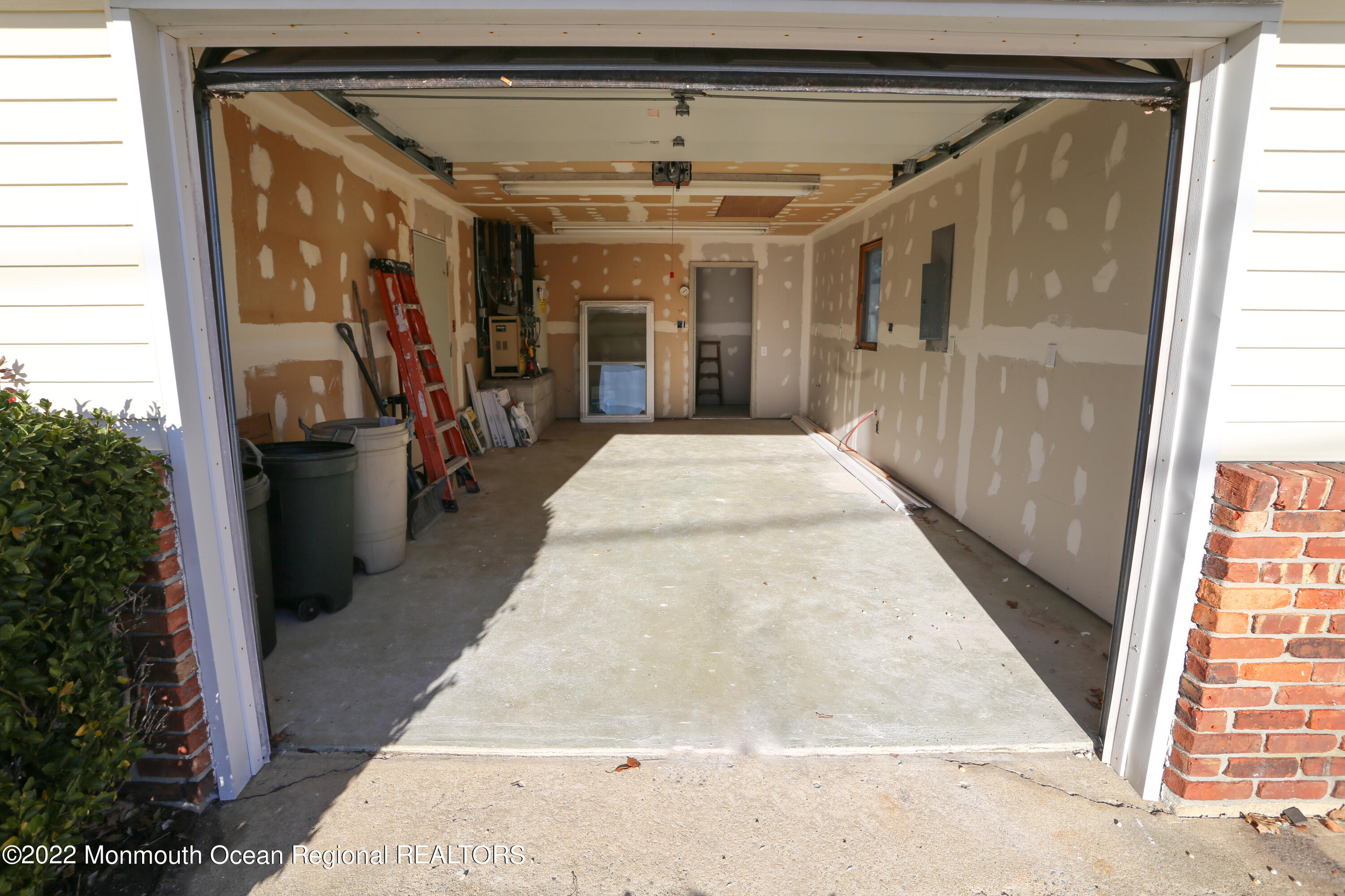 105 Whippany Road Barnegat, NJ 08005 - Photo 32 of 38 Garage