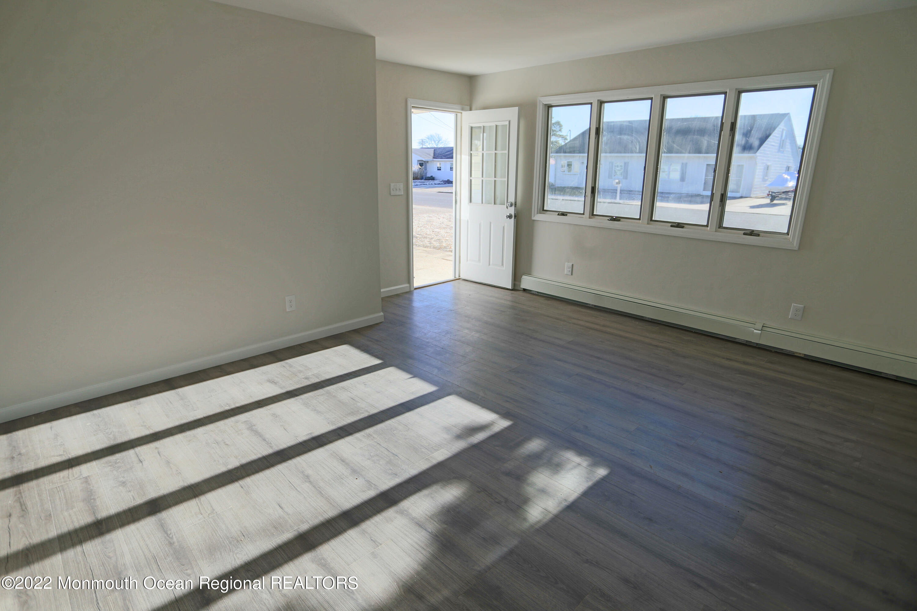 105 Whippany Road Barnegat, NJ 08005 - Photo 3 of 38 LR2