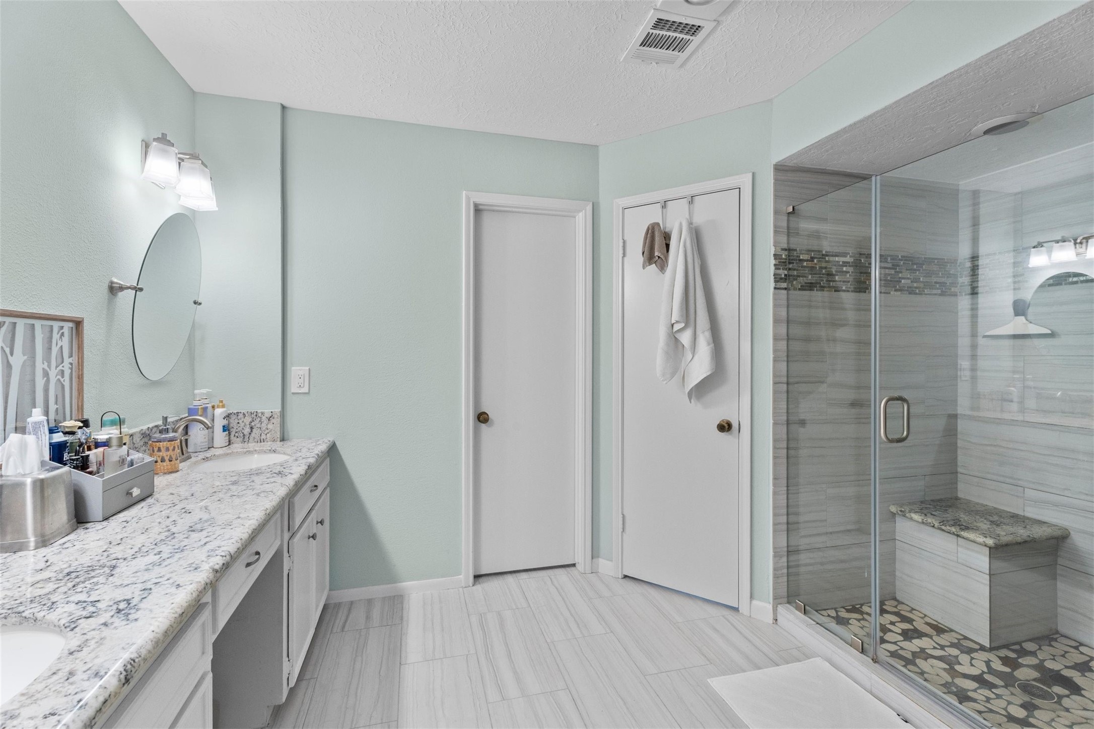 3826 Shipman Lane Spring, TX 77388 - Photo 28 of 43 Completely remodeled primary bath with granite