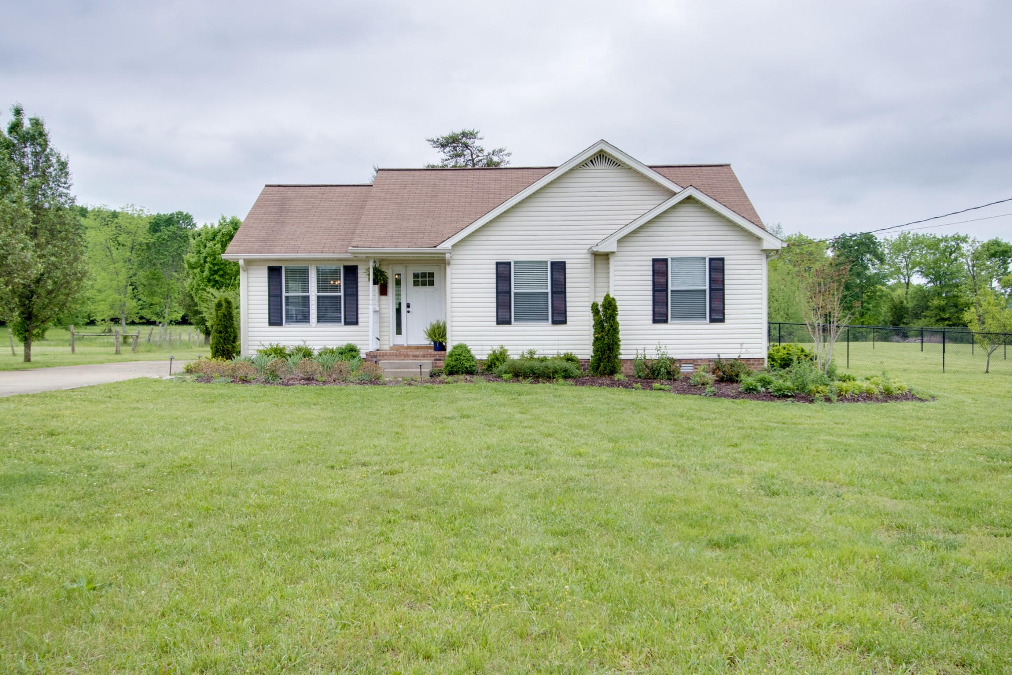 576 Bellwood Road Lebanon, TN 37087 - Photo 1 of 34 a front view of house with yard and green space