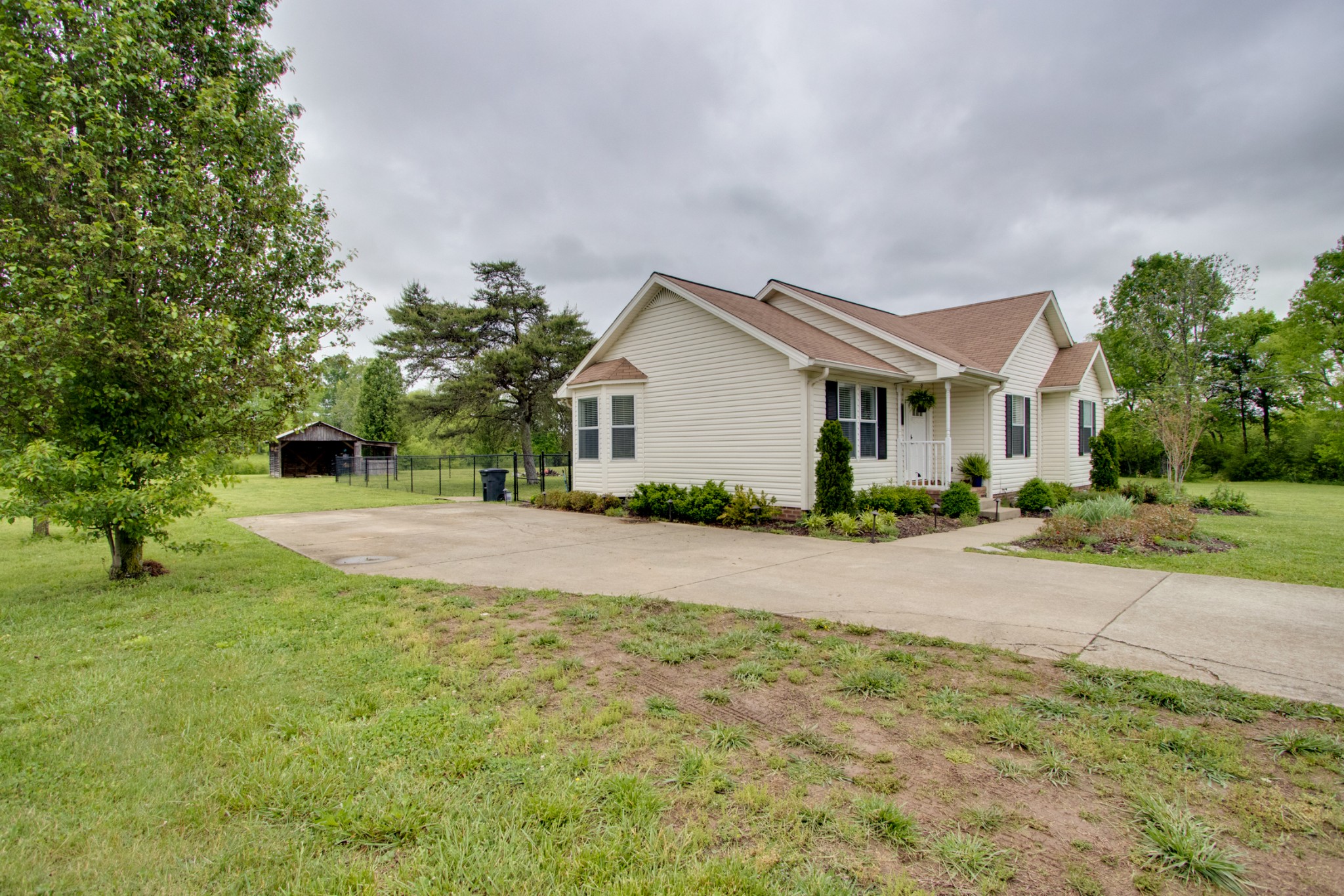 576 Bellwood Road Lebanon, TN 37087 - Photo 15 of 34 a house view with a garden space