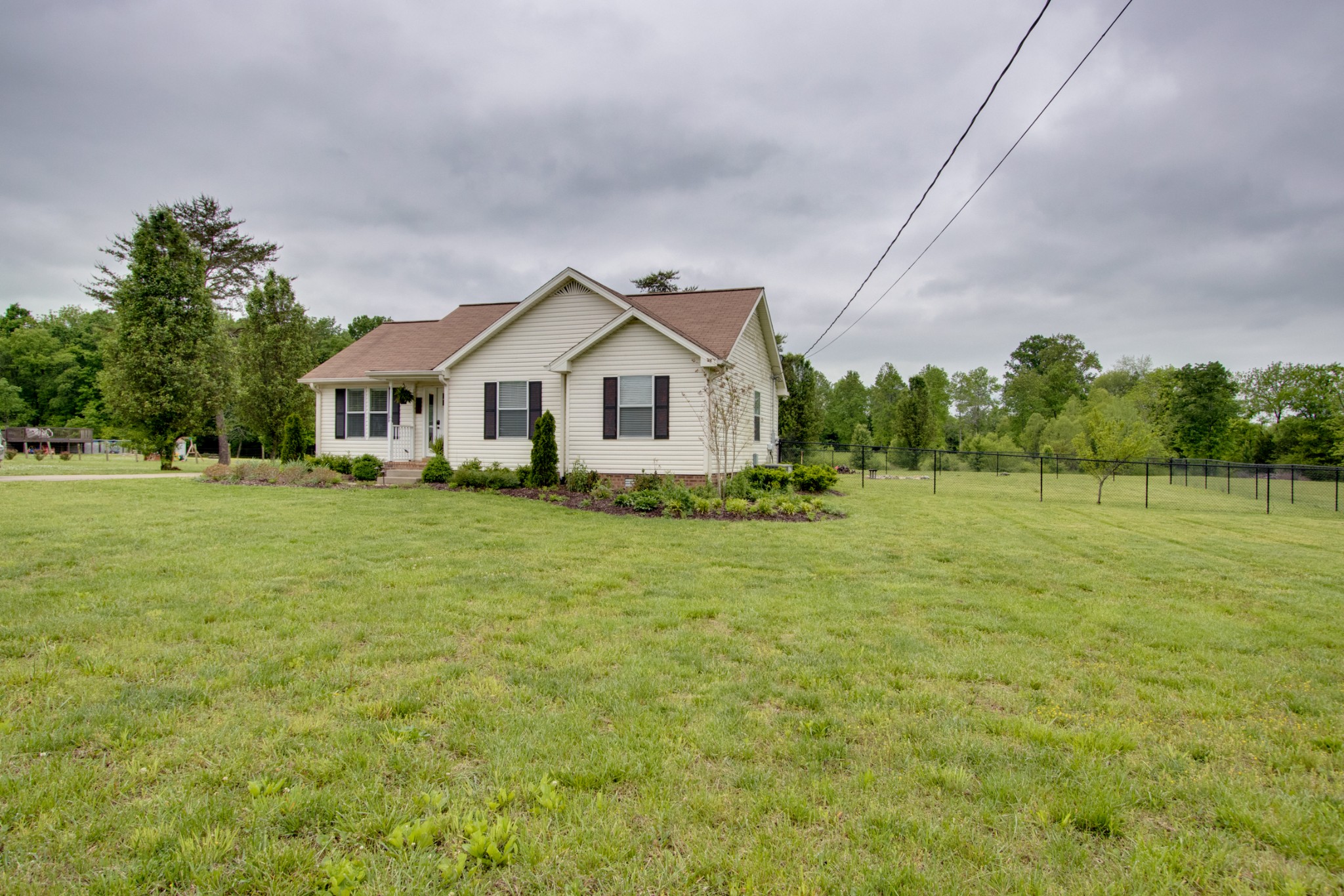 576 Bellwood Road Lebanon, TN 37087 - Photo 4 of 34 a view of a house with a big yard