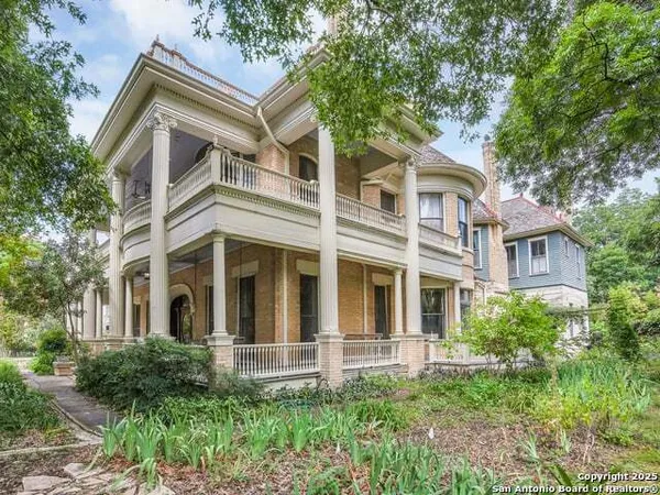 $3,400,000 | 241 King William, San Antonio, TX 78204