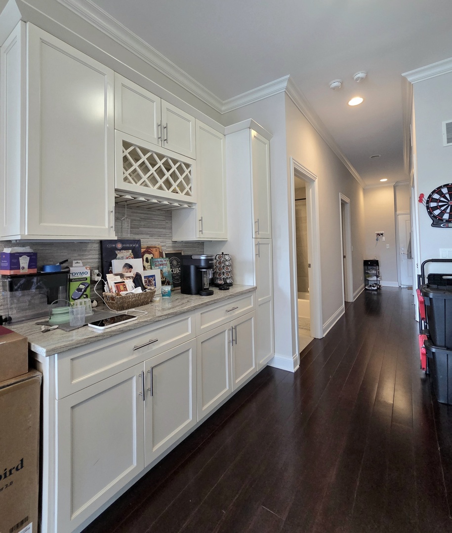 22 North Aberdeen Street, Unit 203 Chicago, IL 60607 - Photo 7 of 19