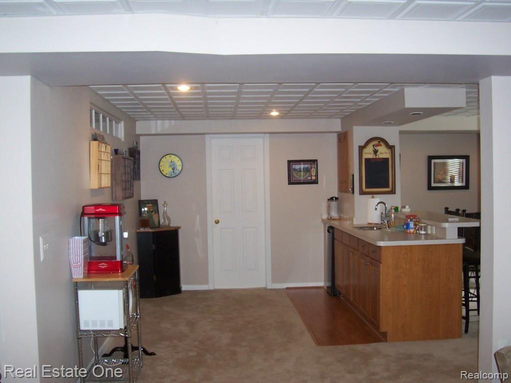 2123 Kennedy Drive Rochester, MI 48309 - Photo 34 of 44 050.jpg
