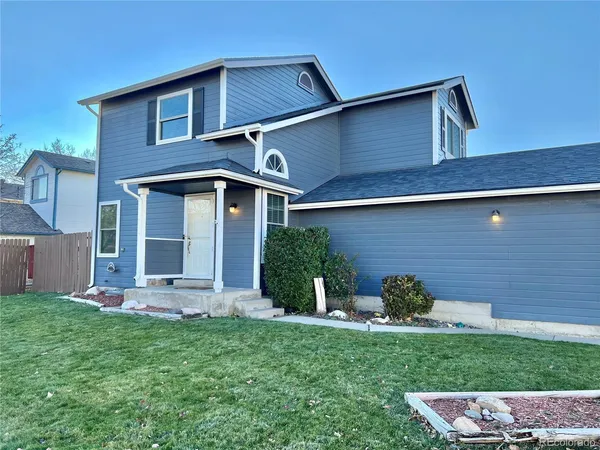 $2,995 | 652 Longfellow Lane, Highlands Ranch, CO 80126