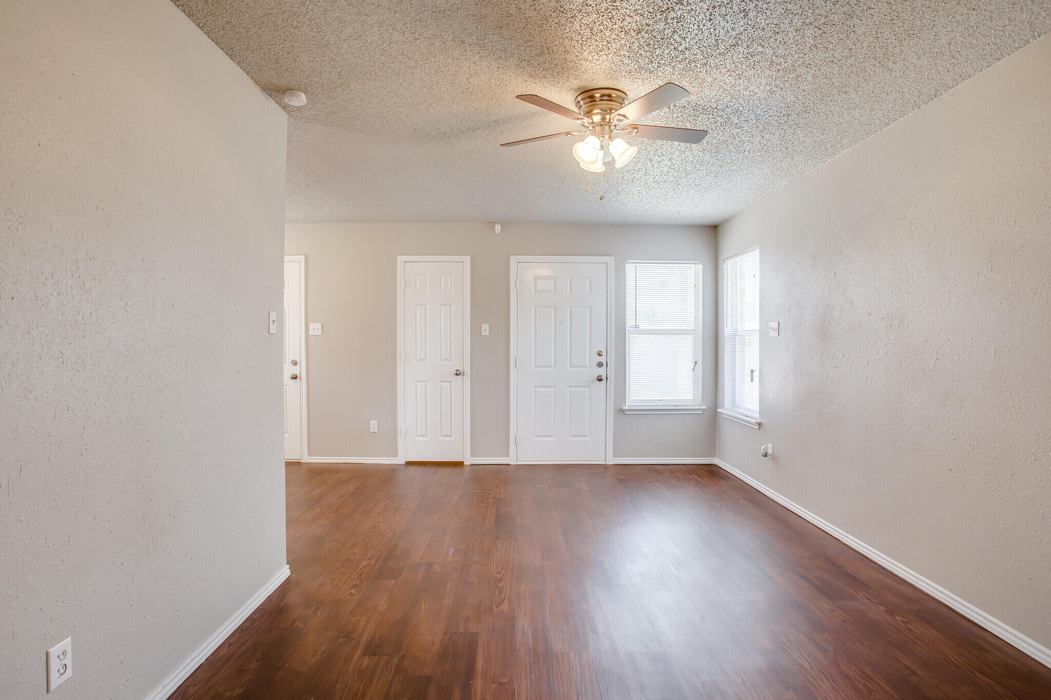 6312 21st Street Lubbock, TX 79407 - Photo 2 of 10 02