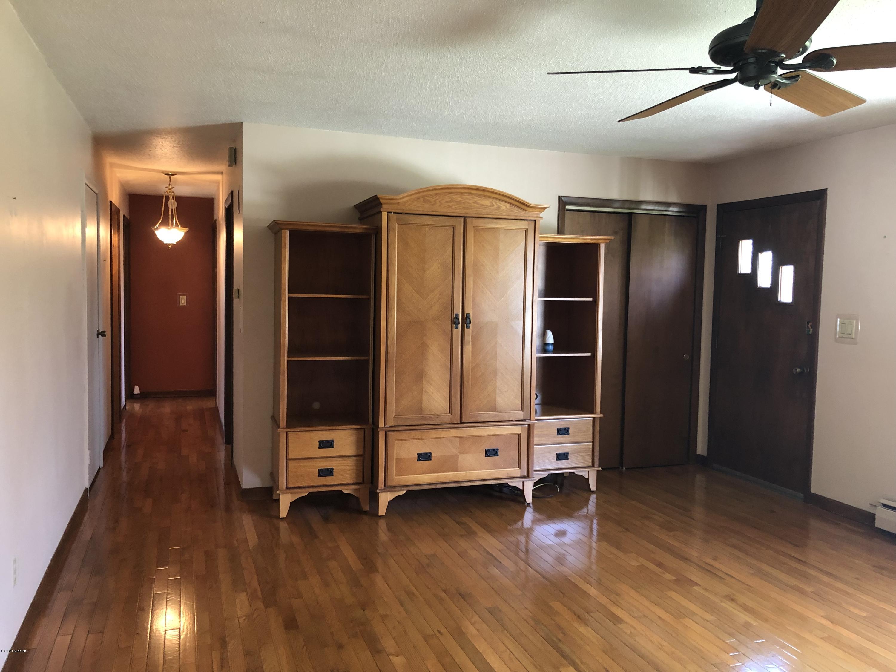 5134 Beecher Road Osseo, MI 49266 - Photo 11 of 28 308C0F71-E681-421E-9E67-33E1F1278F0D