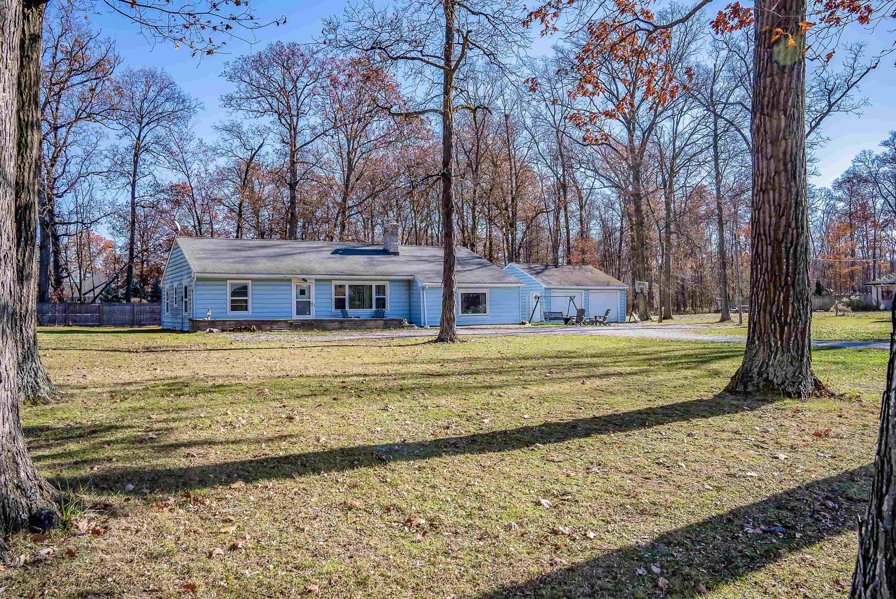 15202 Coldwater Road Fort Wayne, IN 46845 - Photo 2 of 32