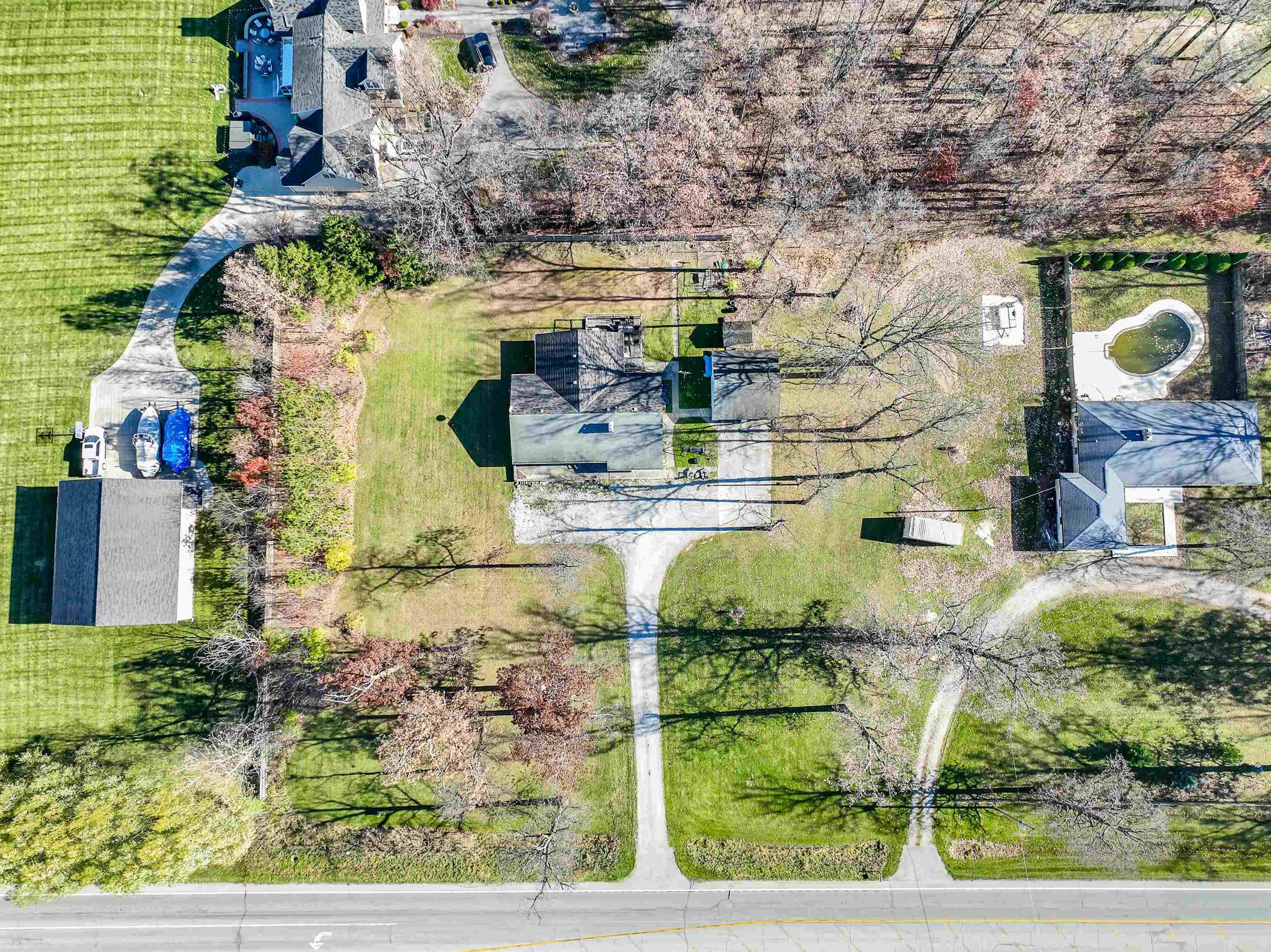 15202 Coldwater Road Fort Wayne, IN 46845 - Photo 8 of 32