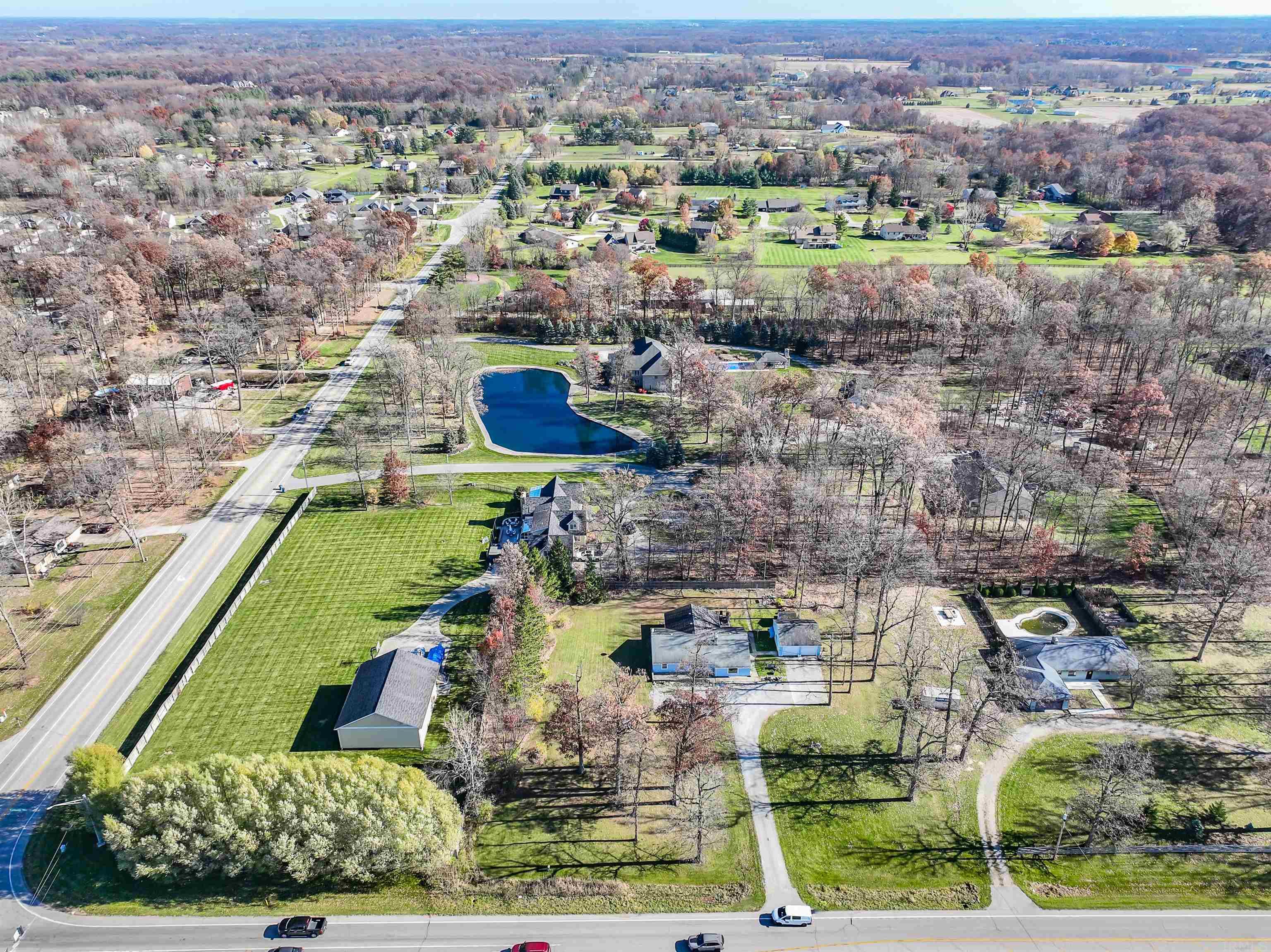 15202 Coldwater Road Fort Wayne, IN 46845 - Photo 9 of 32