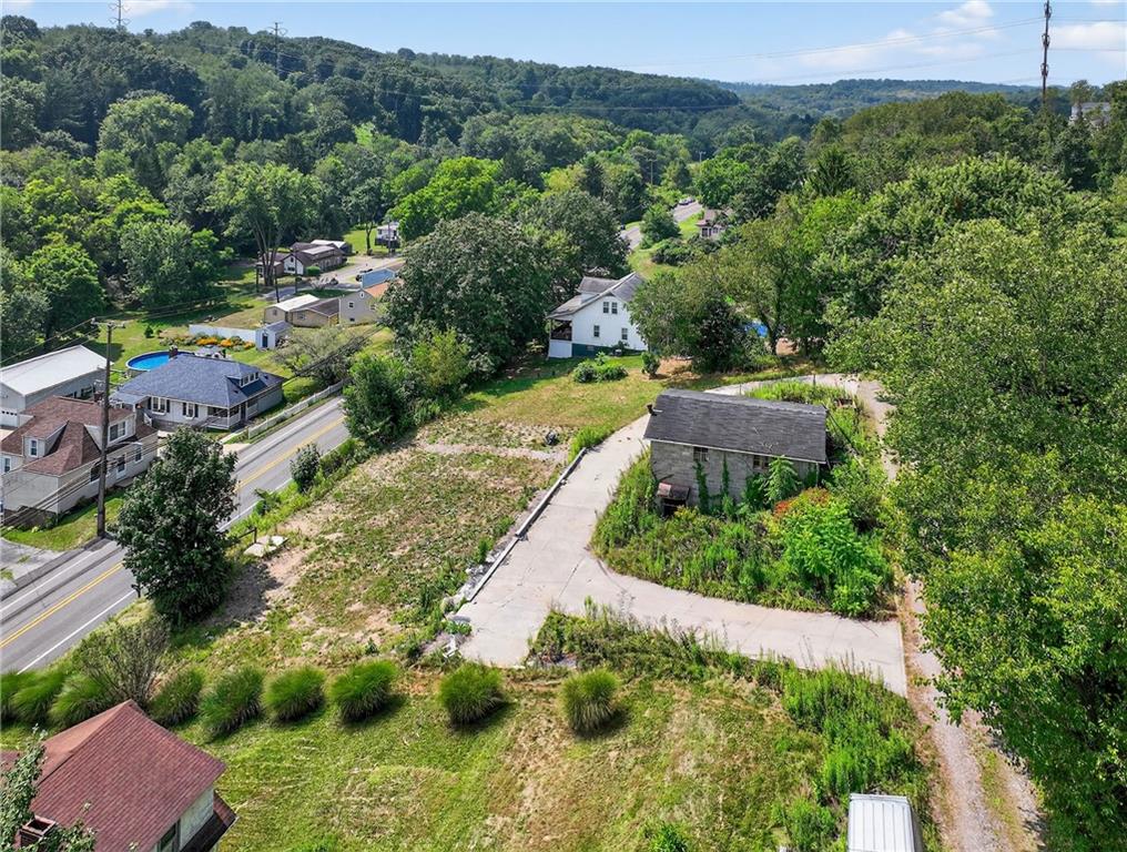 3143 Santiago Road Imperial, PA 15126 - Photo 16 of 24 an aerial view of a house with a garden