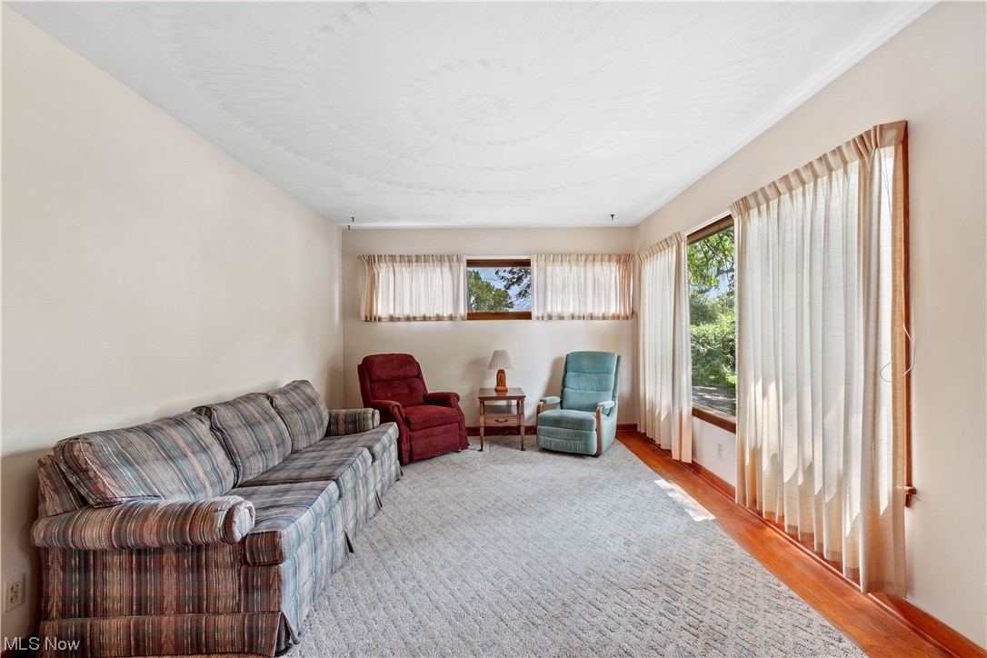 151 West Nimisila Road Akron, OH 44319 - Photo 5 of 32 Gallery Image 5