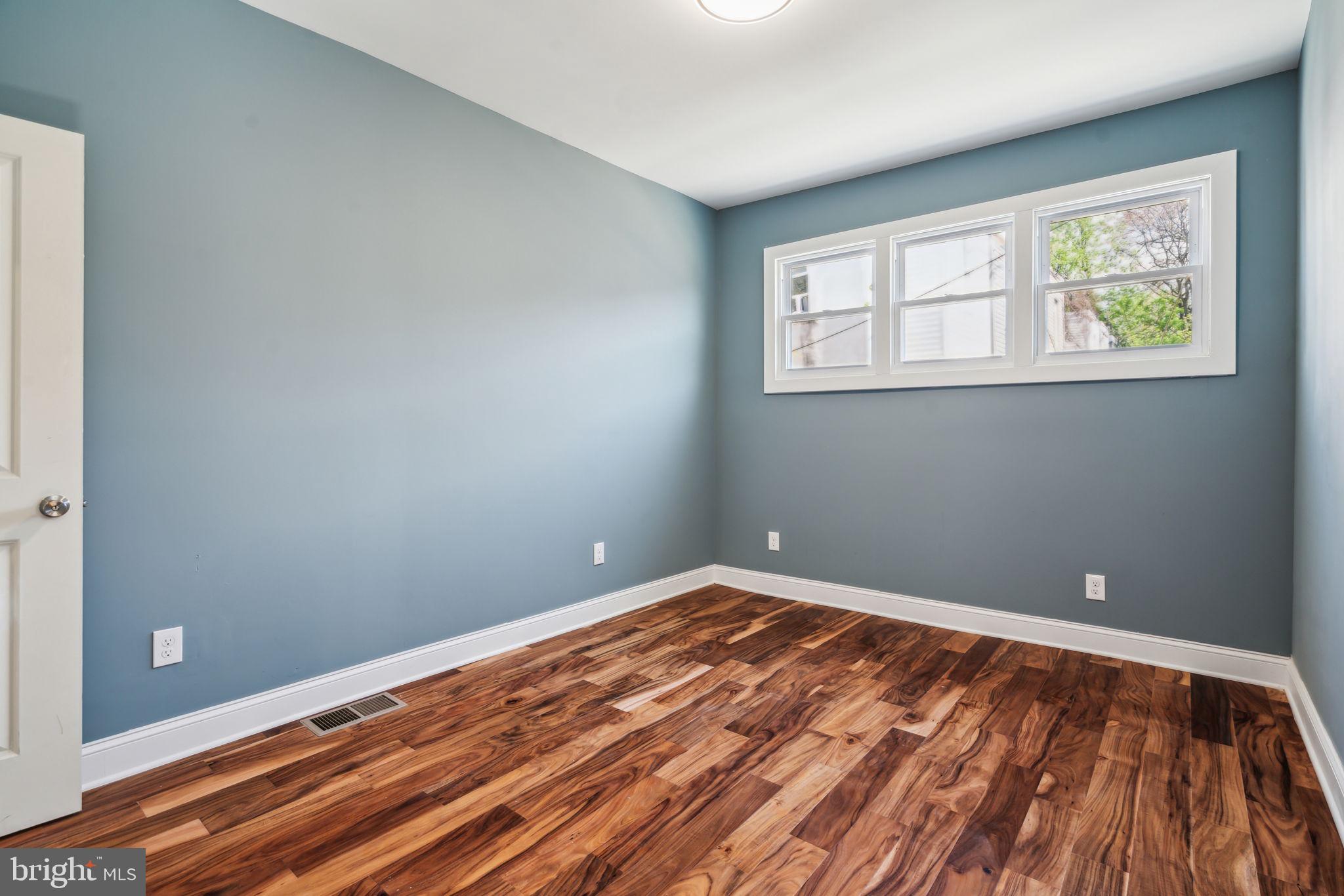 1125 South 55th Street Philadelphia, PA 19143 - Photo 9 of 38