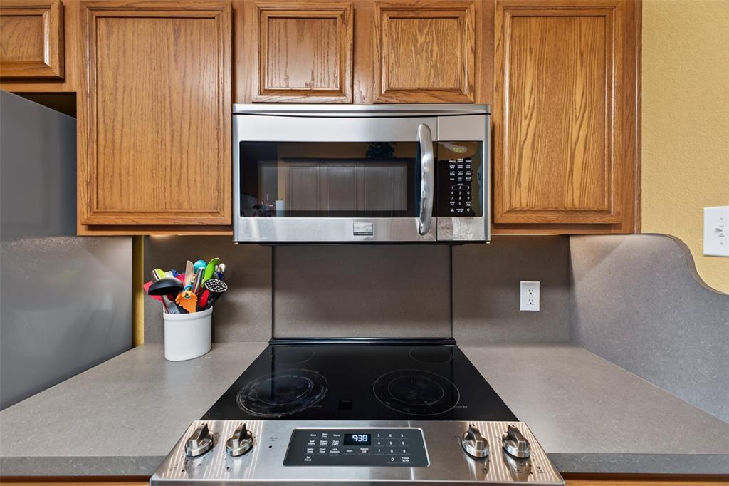 304 Daisy Road Midlothian, TX 76065 - Photo 10 of 27 Gallery Image 10