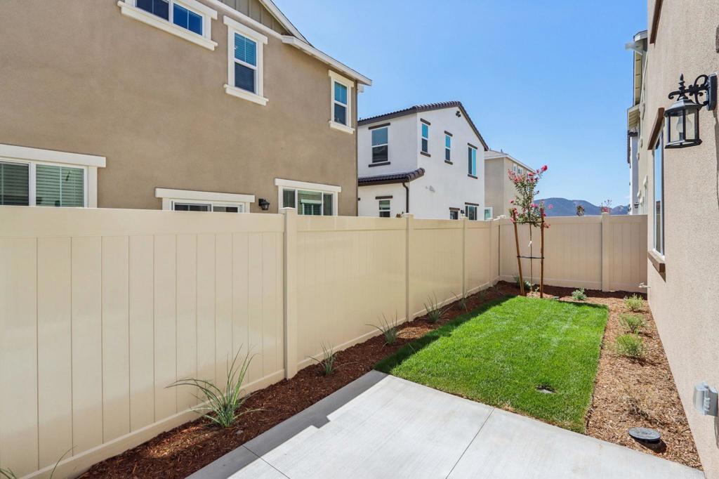 28424 Campos De Flores Temecula, CA 92591 - Photo 33 of 36 a view of backyard of house