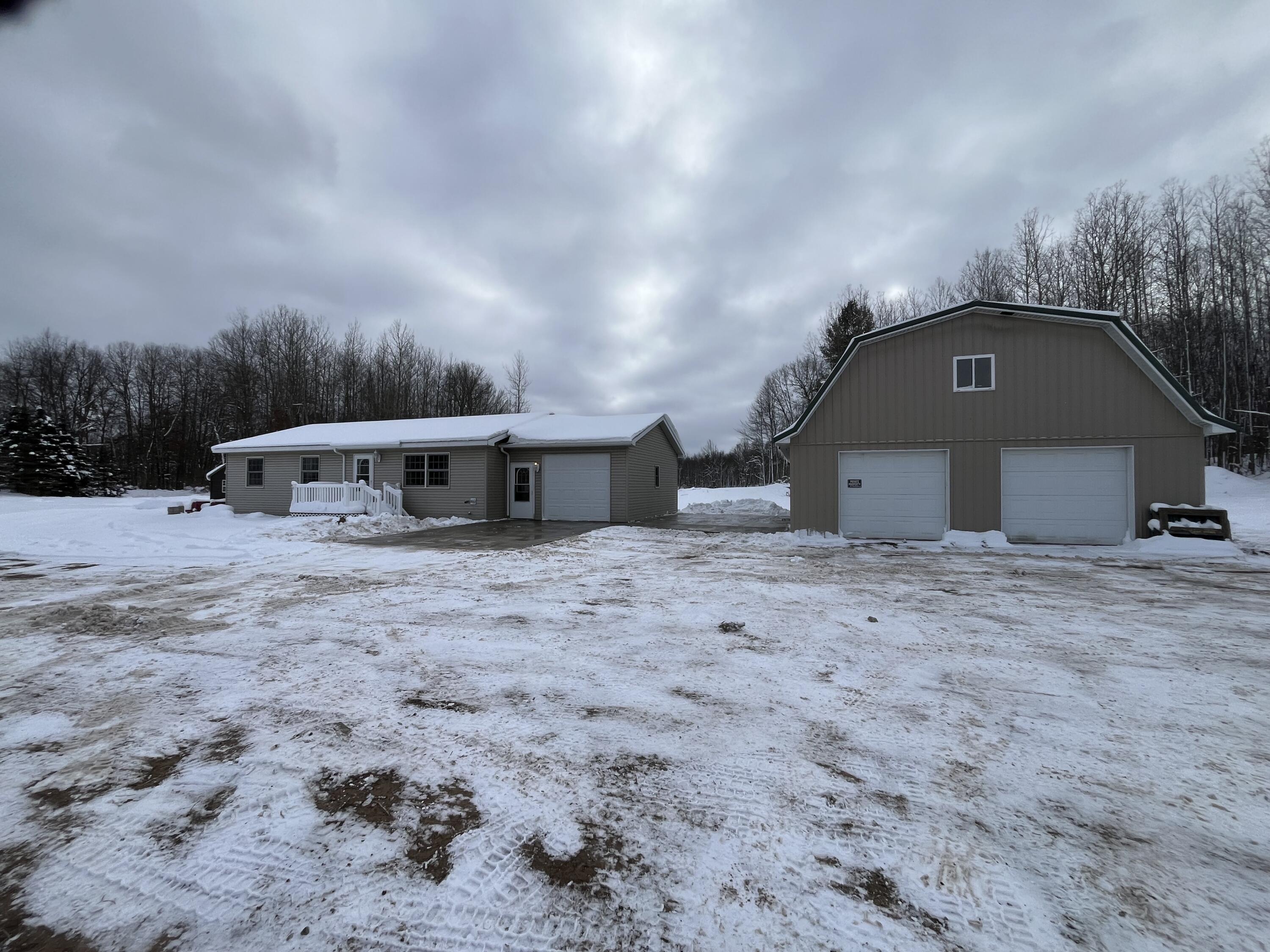 14855 17 Mile Road Rodney, MI 49342 - Photo 1 of 34 IMG_5752