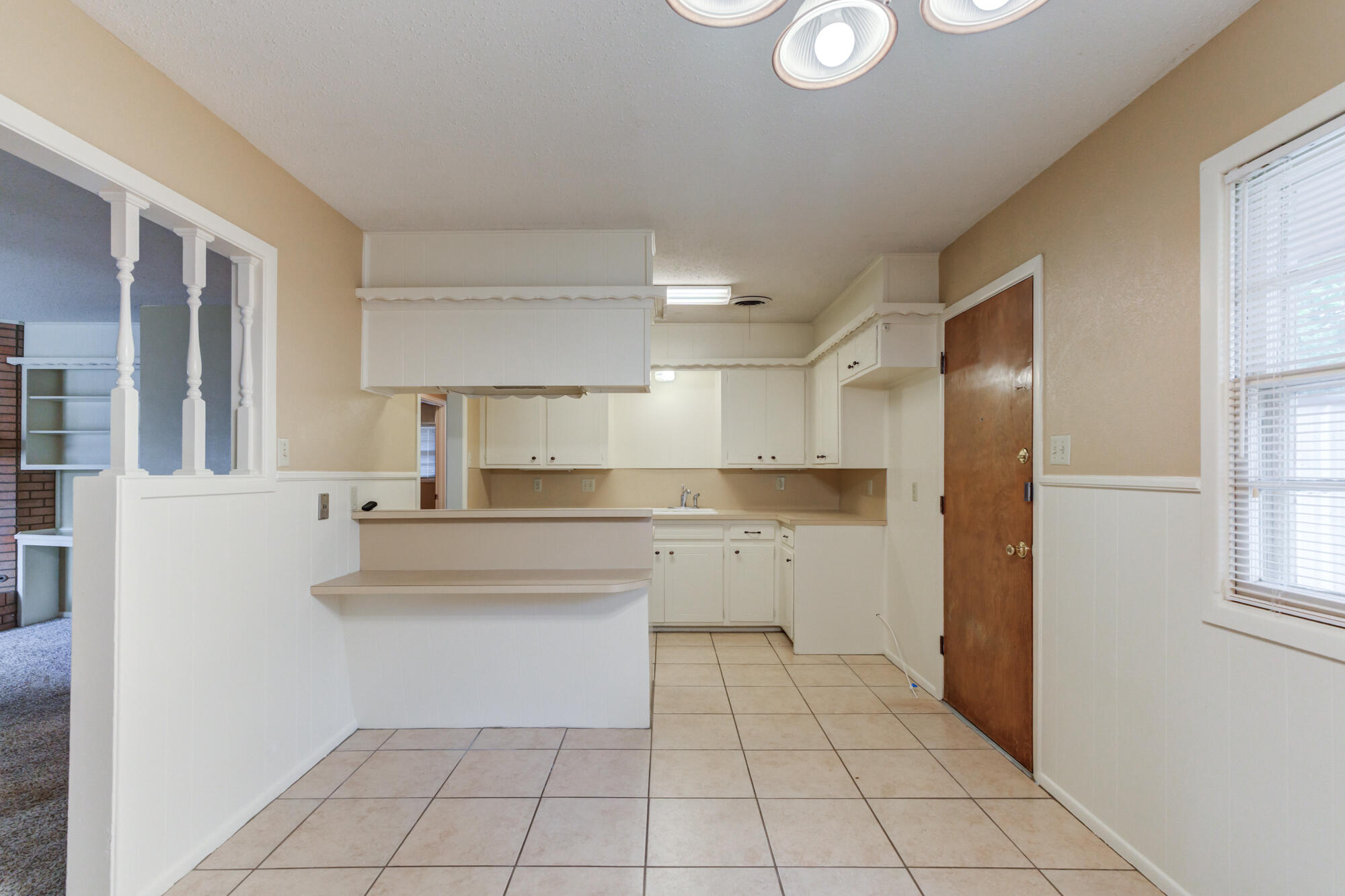 4313 58th Street Lubbock, TX 79413 - Photo 6 of 13 kitchen