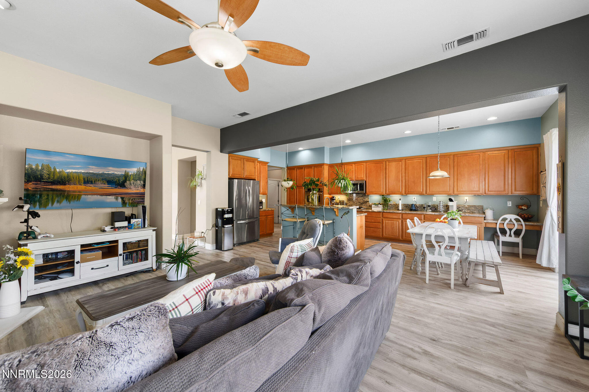 10770 Summer Glen Drive Reno, NV 89521 - Photo 18 of 57 10770SummerGlen(18of55)
