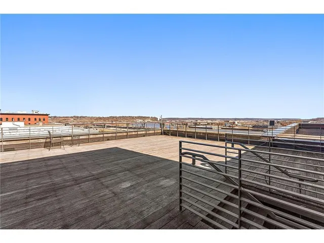 $1,495 | 214 4th Street East, Unit 104, St. Paul, MN 55101