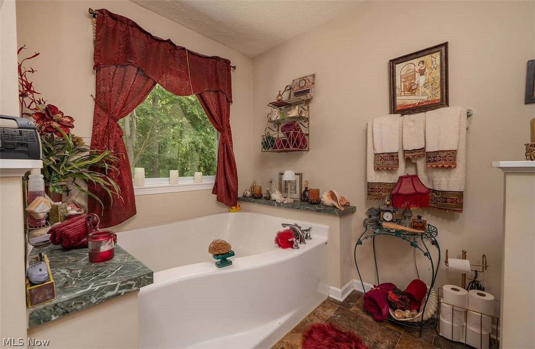 4605 Mt Pleasant Road Dover, OH 44622 - Photo 12 of 45 Gallery Image 12