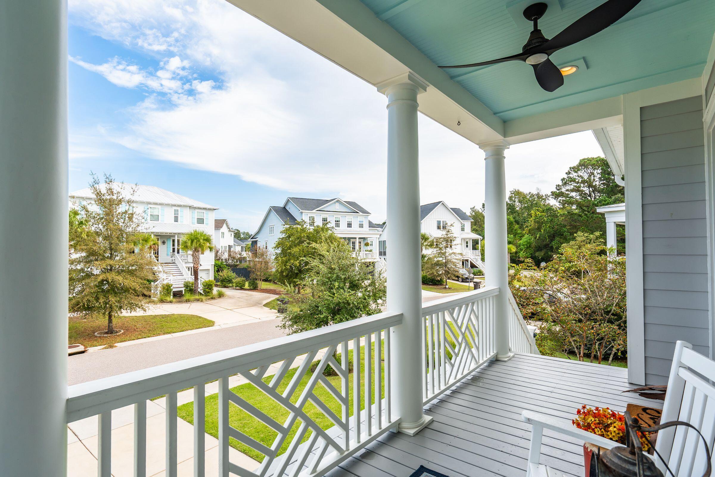1432 Stratton Place Mount Pleasant, SC 29466 - Photo 10 of 99 Front Porch