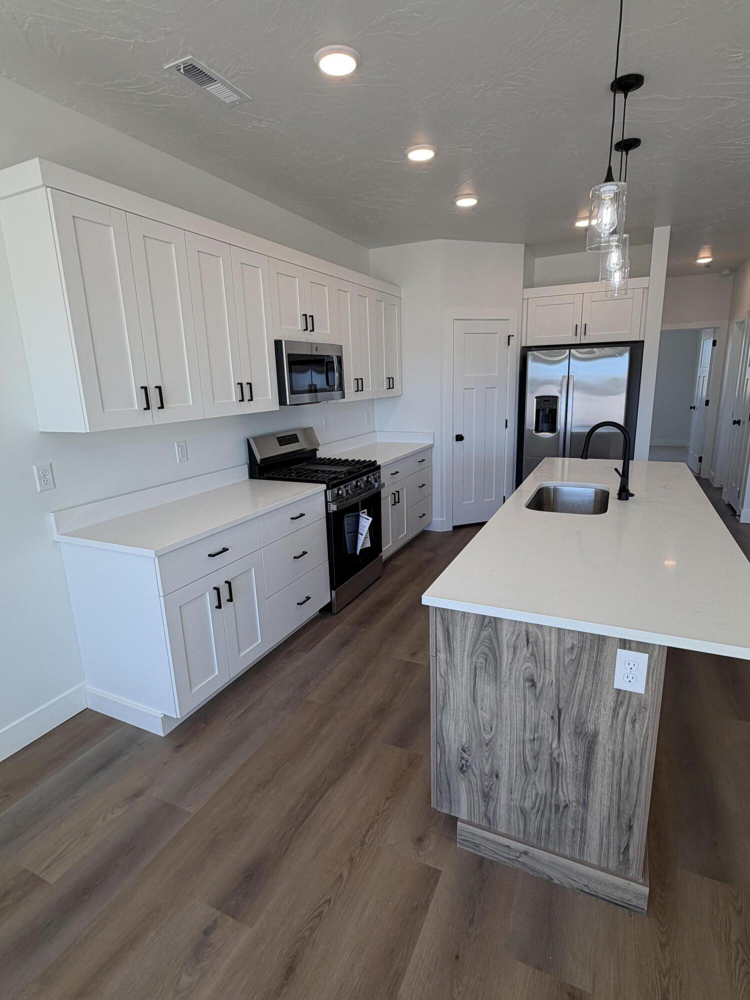 4954 North Remington Road Cedar City, UT 84721 - Photo 6 of 24 IMG_5042