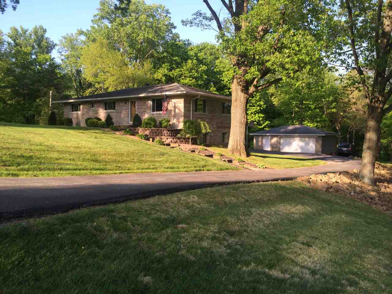 1110 Felstead Road Evansville, IN 47712 - Photo 3 of 19