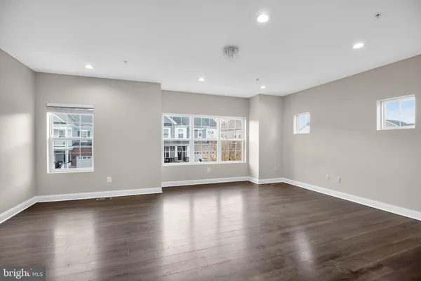 $3,300 | 11387 Tolkien Avenue, White Plains, MD 20695