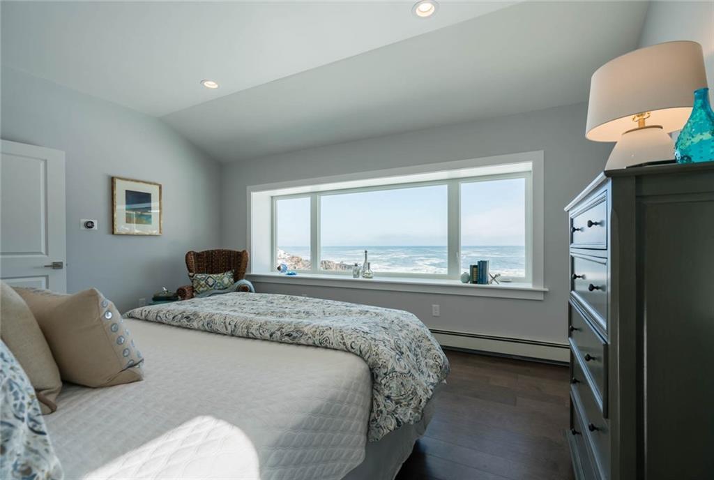 12 Bald Head Cliff Road Cape Neddick, ME 03902 - Photo 14 of 30 Master suite speaks for itself!