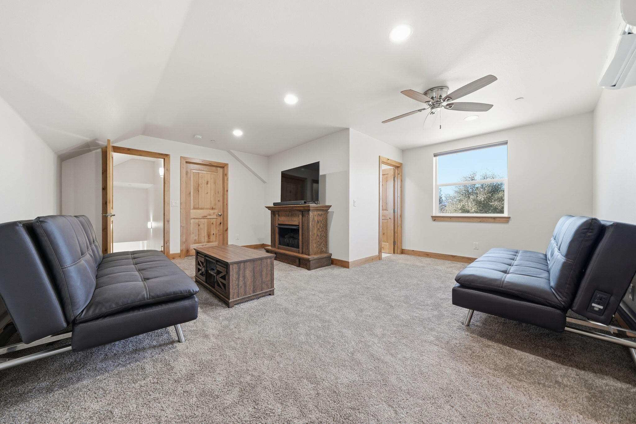 13070 South Fork Road Igo, CA 96047 - Photo 30 of 45 33-web-or-mls-IMG-33