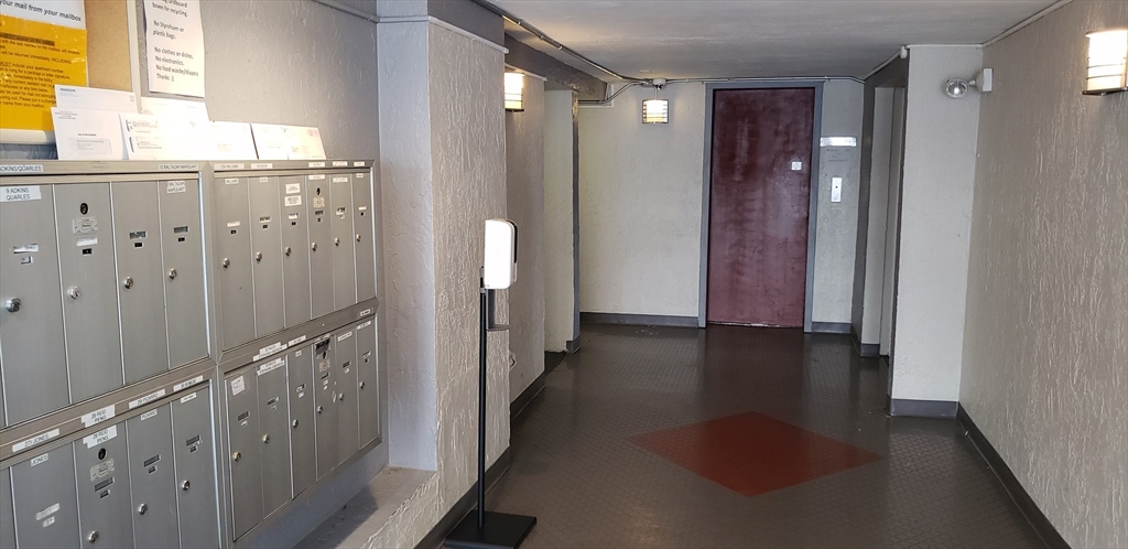 6 Hayes Road, Unit 25 Boston, MA 02131 - Photo 37 of 39 a view of gallery with window