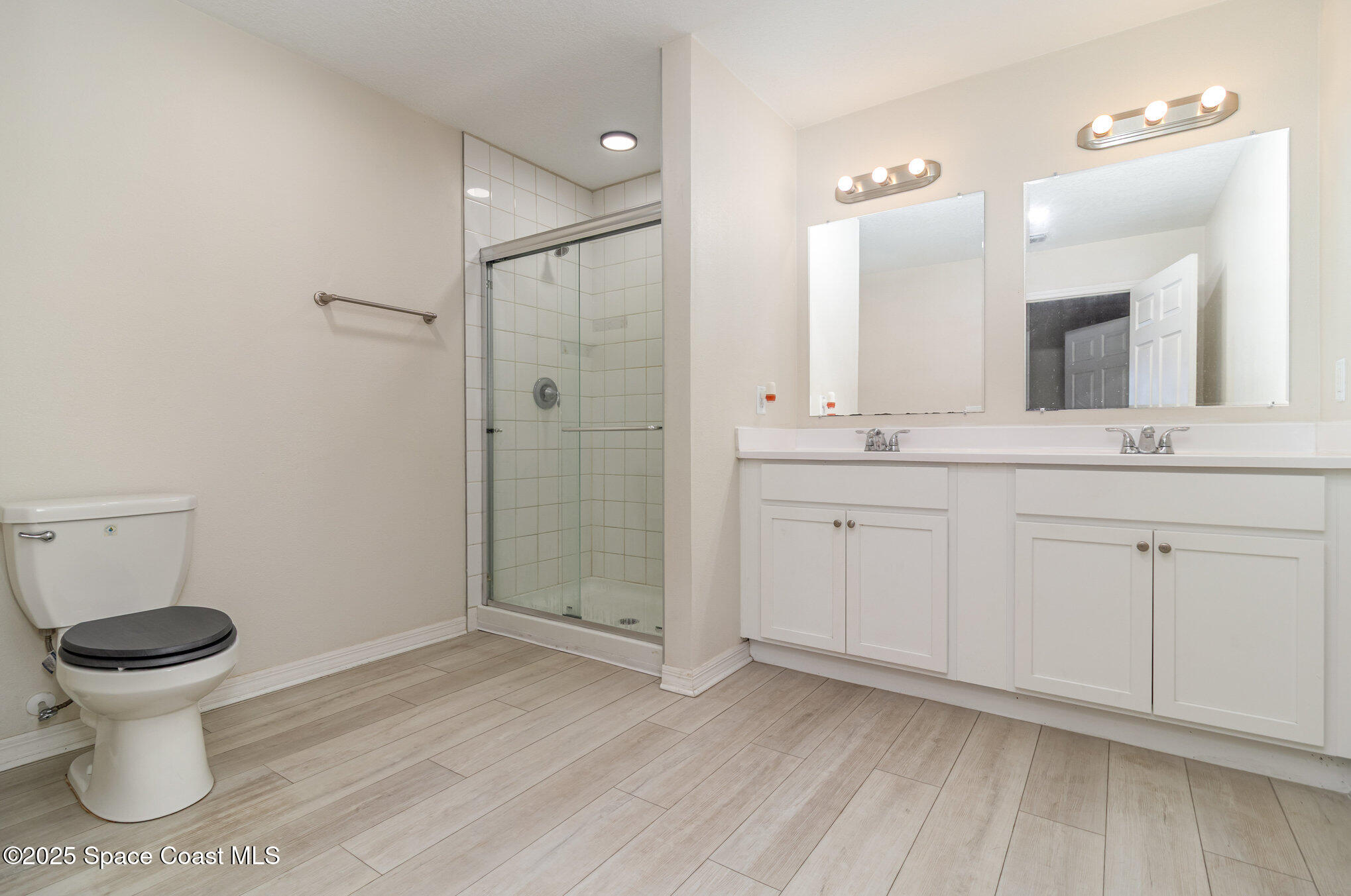 5651 Travis Street Mims, FL 32754 - Photo 18 of 26 017_img_1454-edit_391