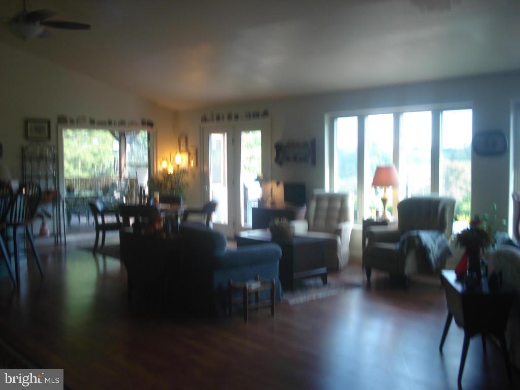 461 Pine Grove Road Nottingham, PA 19362 - Photo 4 of 15