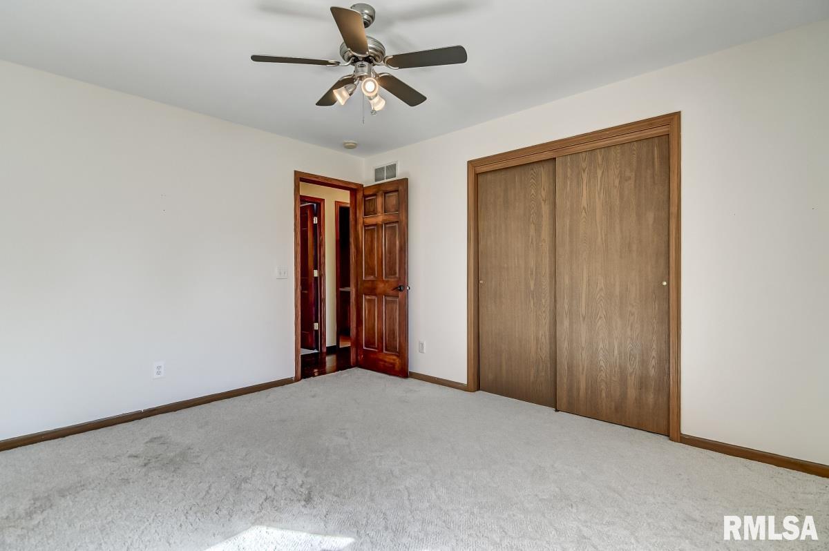 6365 Deer Run Road Rochester, IL 62563 - Photo 25 of 37