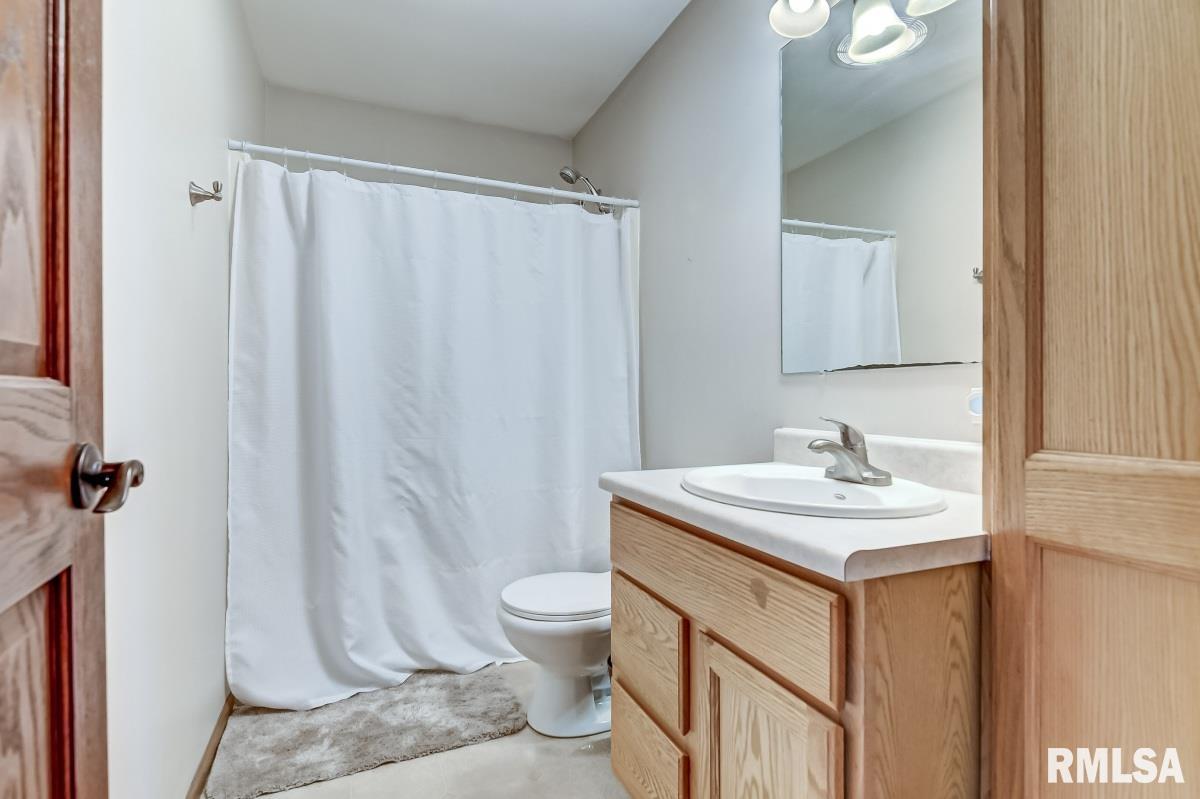 6365 Deer Run Road Rochester, IL 62563 - Photo 26 of 37