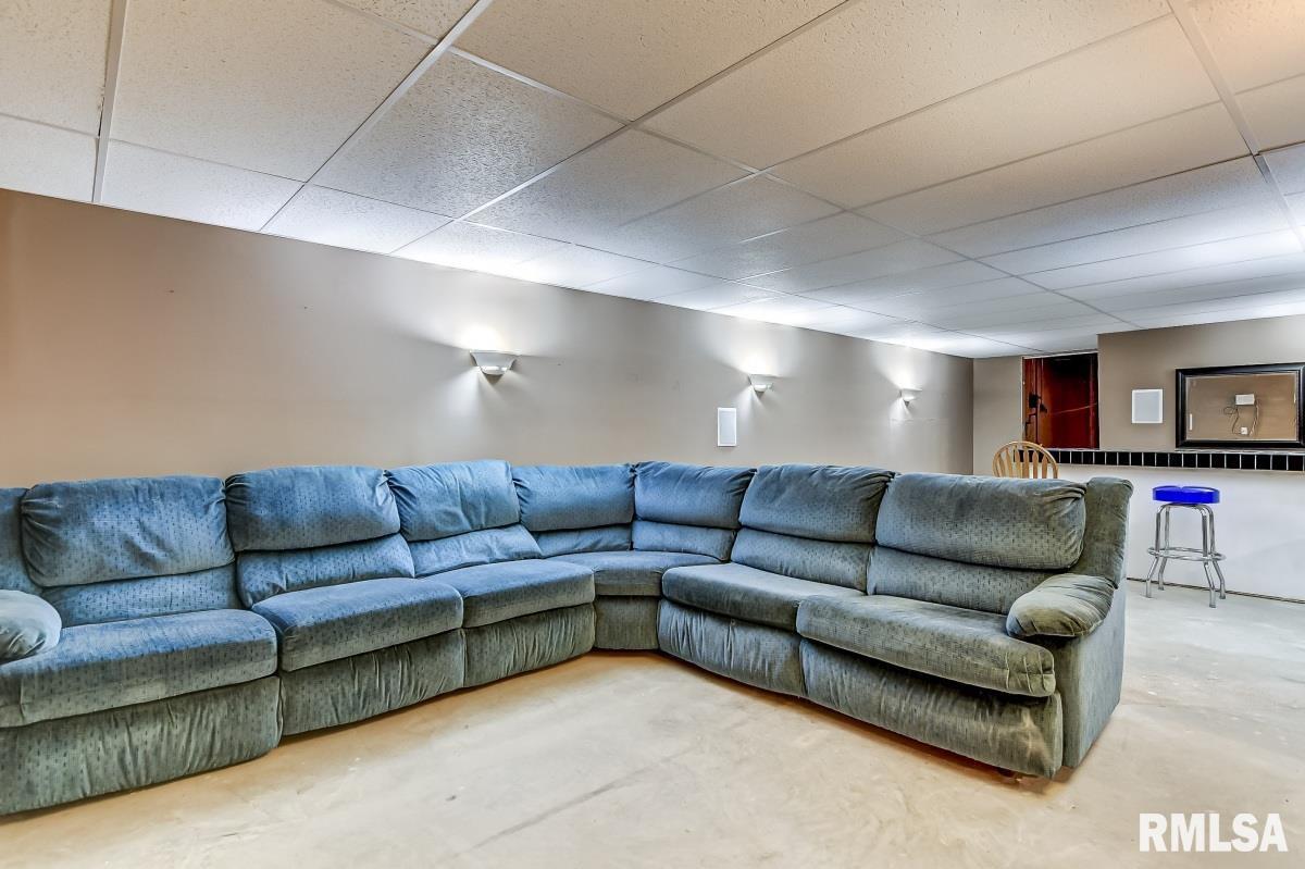 6365 Deer Run Road Rochester, IL 62563 - Photo 29 of 37