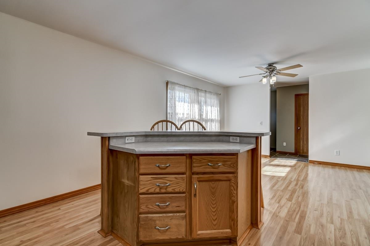 6365 Deer Run Road Rochester, IL 62563 - Photo 9 of 37