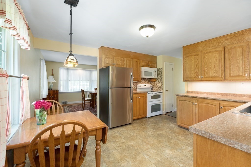173 Main Street Rockport, MA 01966 - Photo 15 of 31