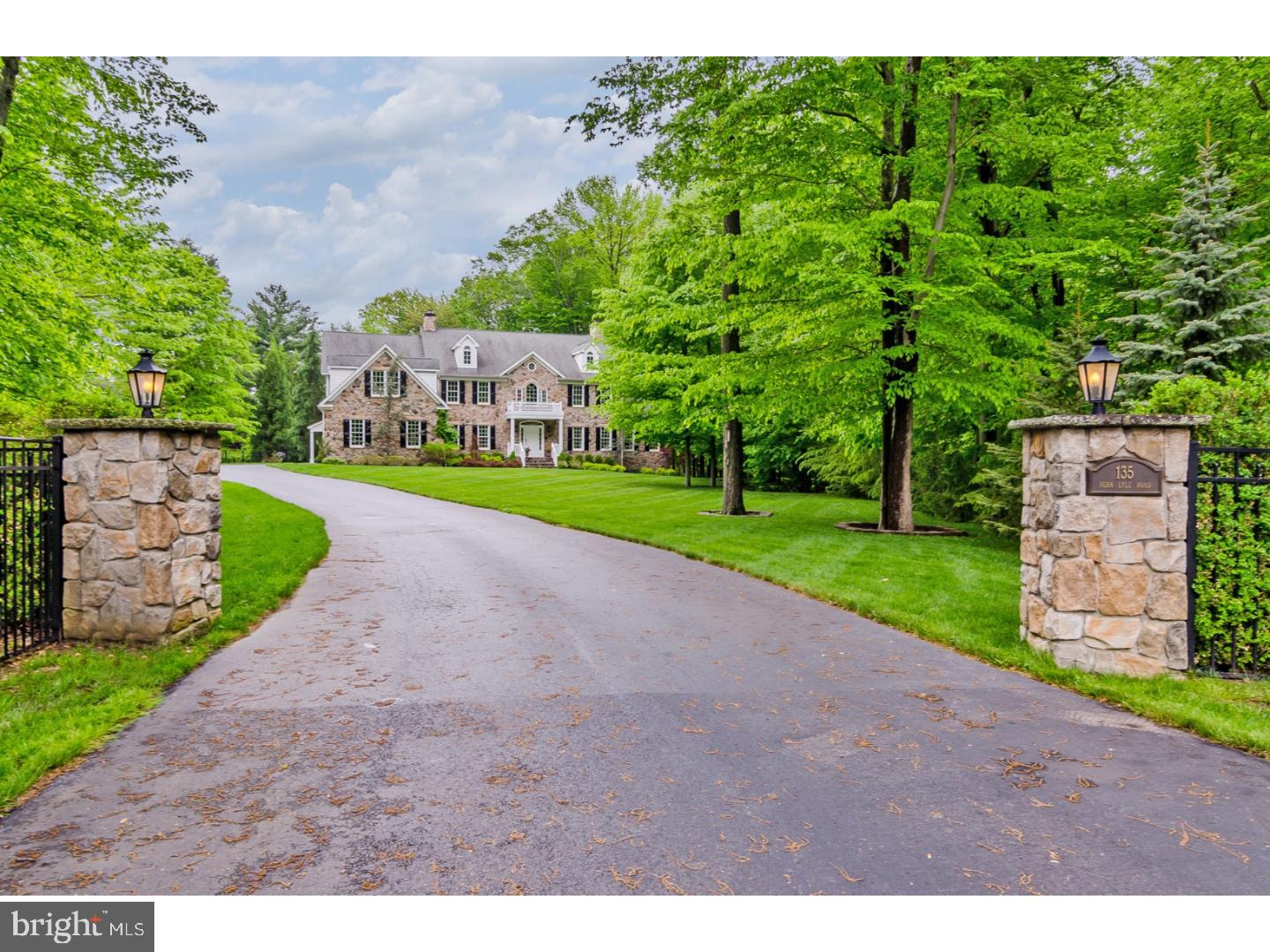 135 Penn Lyle Road Princeton Junction, NJ 08550 - Photo 1 of 25 Gallery Image 1