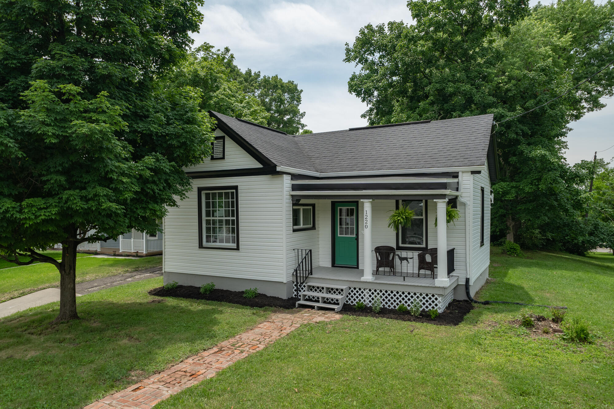 1220 Central Row Road Elsmere, KY 41018 - Photo 1 of 27 Gallery Image 1