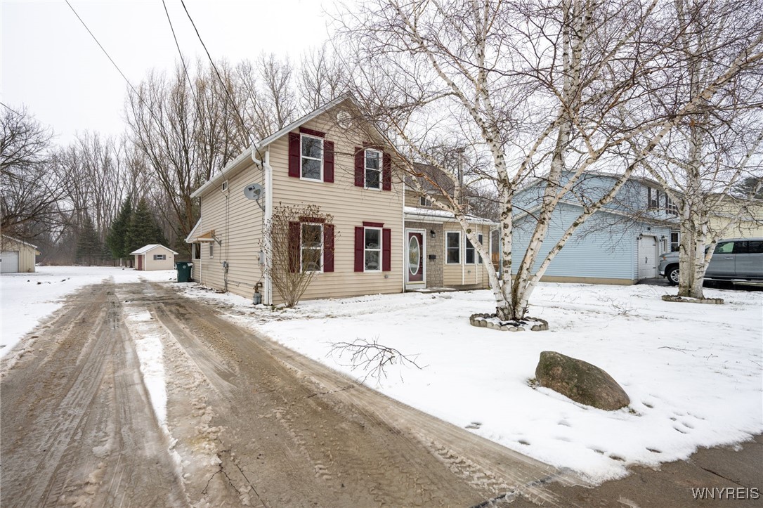 997 Ruie Road North Tonawanda, NY 14120 - Photo 2 of 28