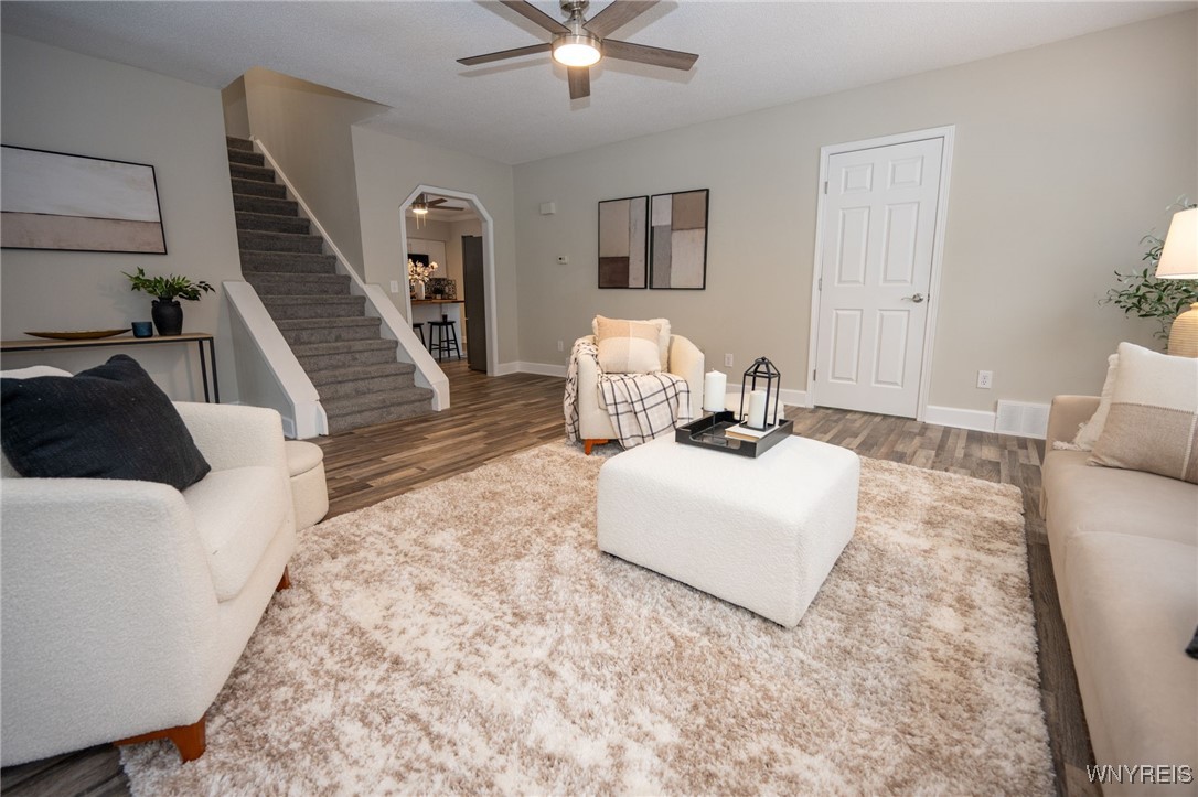 997 Ruie Road North Tonawanda, NY 14120 - Photo 4 of 28