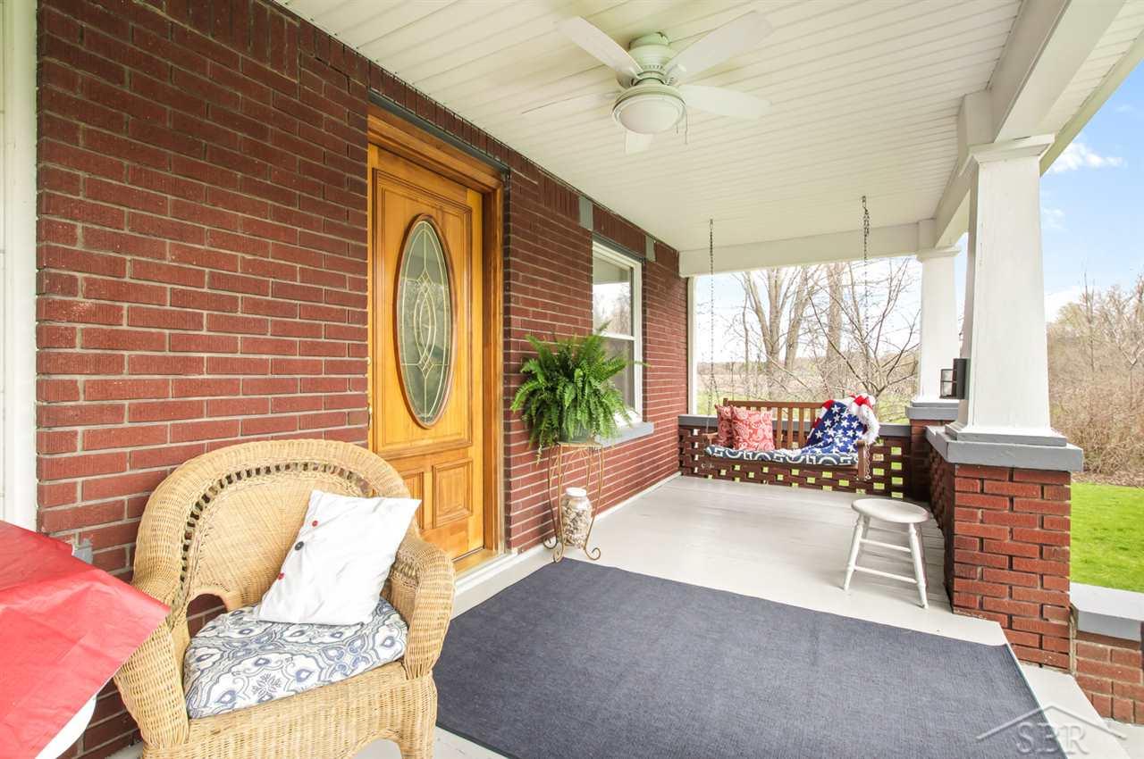 650 South Garfield Road Linwood, MI 48634 - Photo 2 of 28 Front Porch