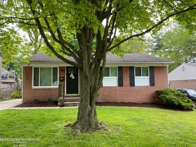 754 Miller Avenue Rochester, MI 48307 - Photo 2 of 24