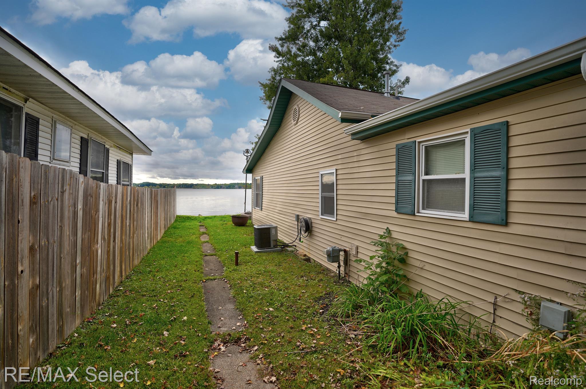 3939 Hunt Road Lapeer, MI 48446 - Photo 6 of 45 Gallery Image 6